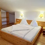 Ransburggut Gospodarstwo agroturystyczne *