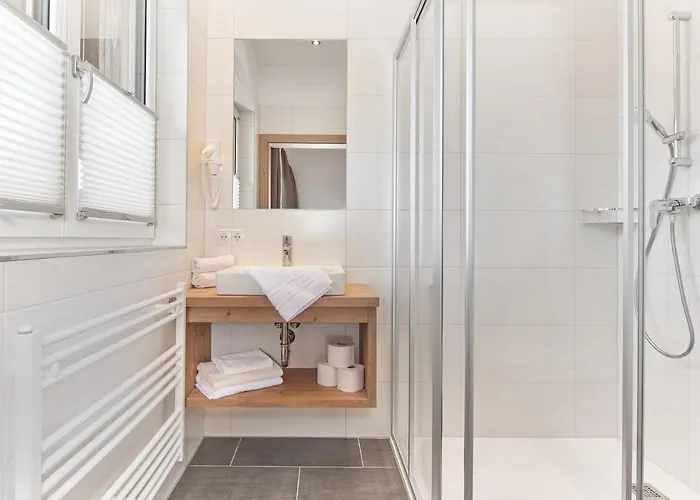 Ransburggut Farm stay *